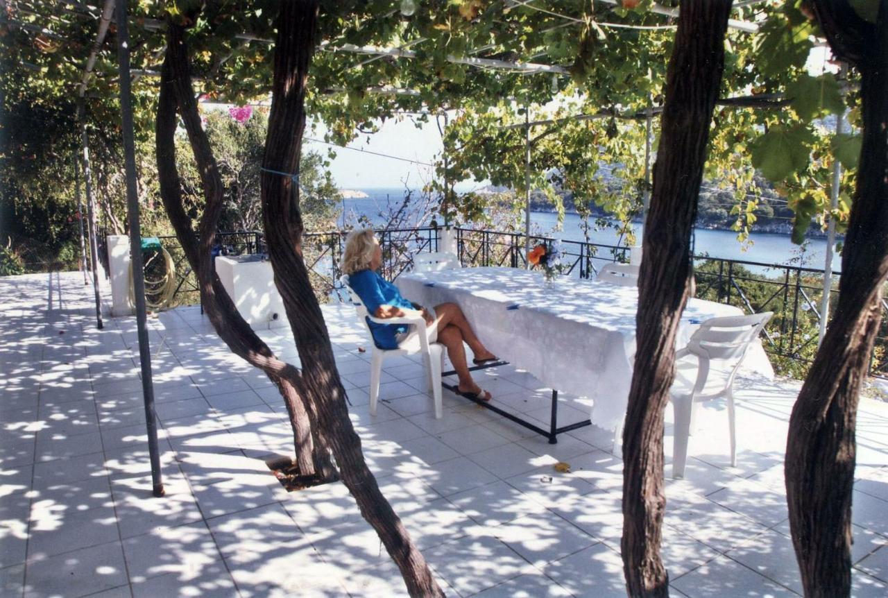 Villa Errieta Atheras Luaran gambar