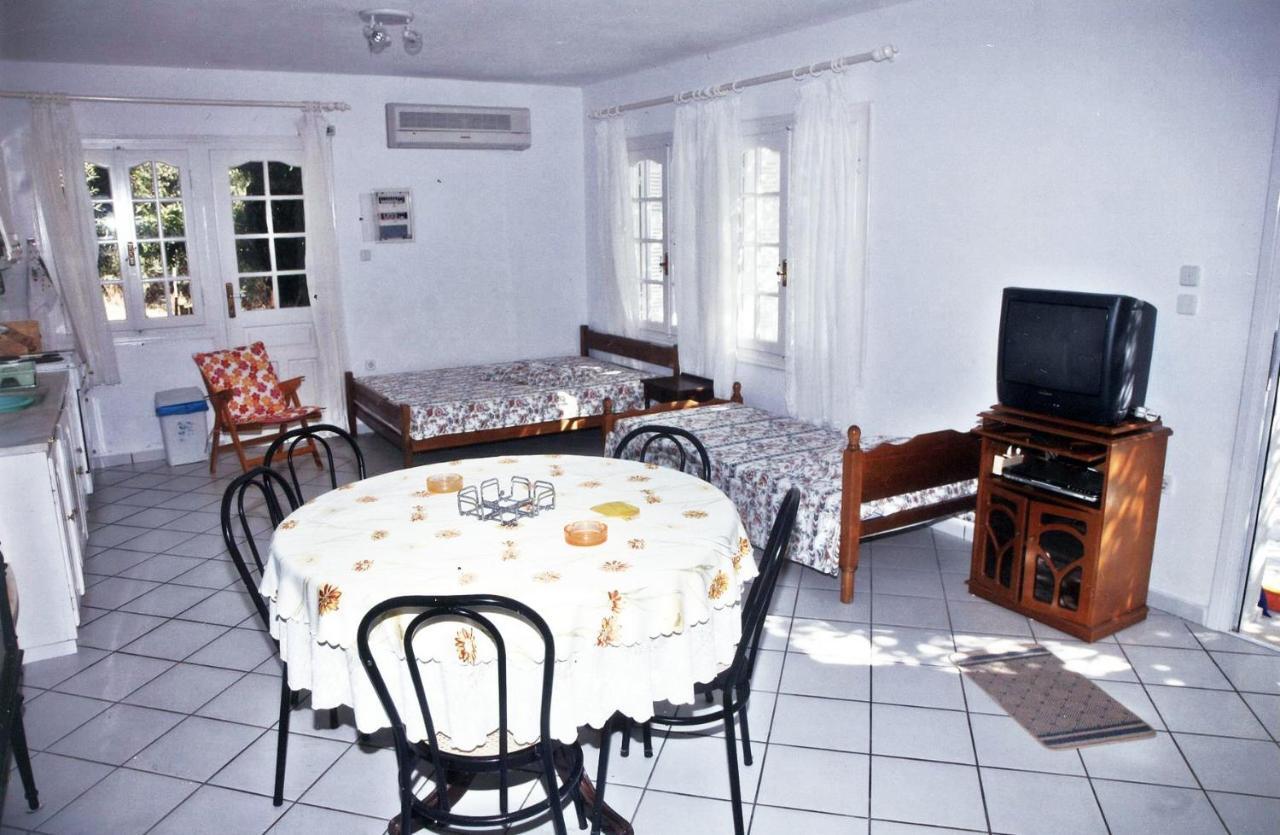 Villa Errieta Atheras Luaran gambar